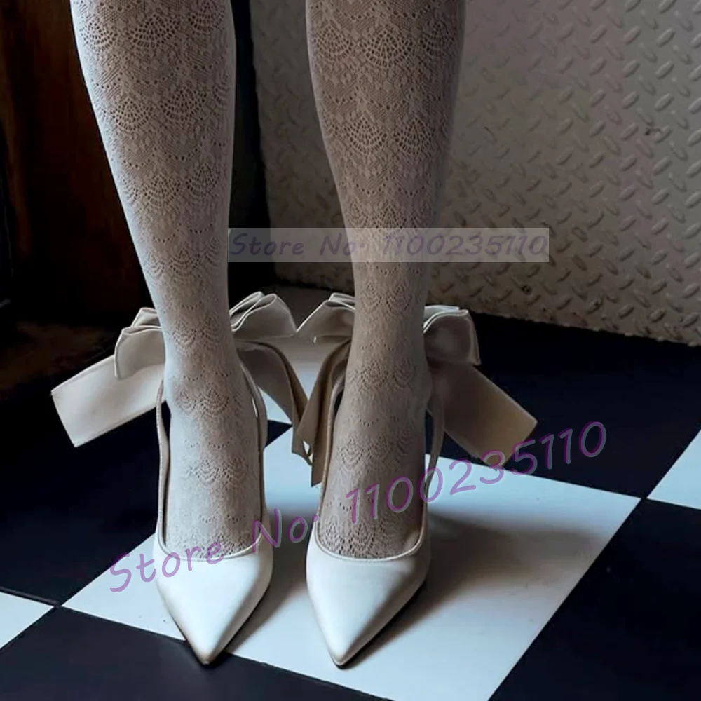 White Sleek Satin Pointed Toe  - Women'S Formal Wear To A Wedding reseña y precio